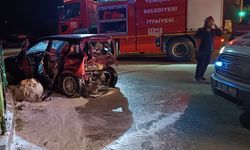 Bolu'da iki otomobilin çarpıştığı kazada 6 kişi yaralandı