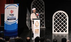 Diyanet İşleri Başkanı Erbaş, Üsküdar'da "Hayata Köprü Sanat" projesi etkinliğinde konuştu: