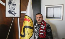 Eskişehirspor, teknik direktör Levent Kartop'la sözleşme imzaladı