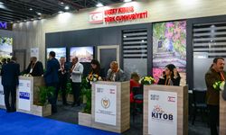 İzmir'de düzenlenen "17. Uluslararası Turizm Ticaret Fuar ve Kongresi" kapılarını açtı