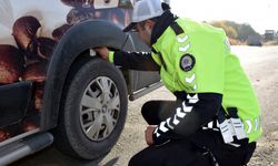 "Kilit kavşak" Kırıkkale'de ticari araçlarda zorunlu kış lastiği denetimi yapıldı