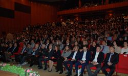 Prof. Dr. İlber Ortaylı, Eskişehir'de "Türk Tarihi ve Atatürk Konferansı"na katıldı