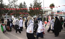 Sakarya'da hekimler ve sağlık çalışanları Gazze için "sessiz yürüyüş" gerçekleştirdi
