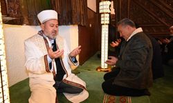 Seydişehir'de vatandaşlar Gazze halkına dua için simitle yaptıkları iftarda buluştu