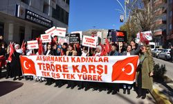 Şırnak'ta AK Parti Kadın Kollarından teröre tepki yürüyüşü