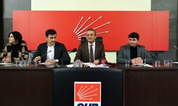 CHP Genel Başkanı Özel, Halkçı Liseliler ile bir araya geldi: