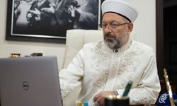 Diyanet İşleri Başkanı Erbaş, AA'nın "Yılın Kareleri" oylamasına katıldı: