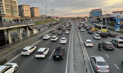 İstanbul'da yeni yılın ilk mesai gününde trafik yoğunluğu