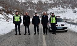 Kaymakam Aydın, karla mücadele ekiplerini denetledi