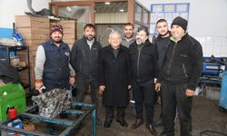 Kayseri Büyükşehir Belediye Başkanı Büyükkılıç, sanayi esnafı ziyaret etti