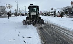 Malatya'da 129 mahalle yolu kar nedeniyle ulaşıma kapandı