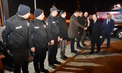 Siirt Valisi Kızılkaya, yeni yılı görev başında karşılayan personeli ziyaret etti