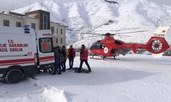 Van'da düşerek yaralanan kadın ambulans helikopterle hastaneye ulaştırıldı