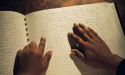 Sesli kitap Braille baskılara alternatif olabilir mi?