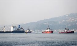 İstanbul Boğazı'ndaki gemi trafiğine 'tanker' engeli