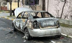 Beylikdüzü’nde tartıştığı kişiyi bıçaklayıp aracını ateşe veren şüpheli yakalandı