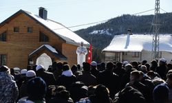 Diyanet İşleri Başkanı Erbaş, Bolu gençlik kampında hutbe okudu, cuma namazı kıldırdı