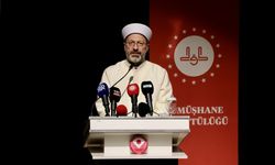 Diyanet İşleri Başkanı Erbaş, Gümüşhane'de öğrencilerle bir araya geldi: