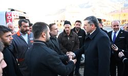 Erzurum Valisi Çiftçi, heyelan yaşanan Çaybaşı Mahallesi'nde inceleme yaptı: