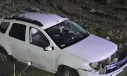 GÜNCELLEME - Bursa'da tarlaya devrilen otomobildeki 3 kişi öldü