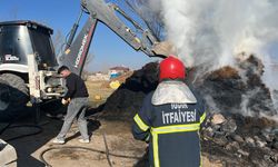 Iğdır'da çıkan yangında yaklaşık 4 bin balya ot yandı