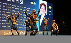 İYİ Parti Genel Başkanı Akşener, Denizli'de partisinin adaylarını tanıttı