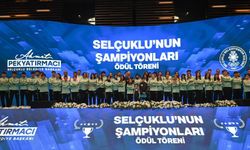 Konya'da başarılı sporcular ödüllendirildi