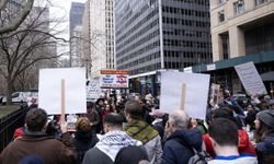 New York'ta, Gazze'de acil ateşkes için 24 saat sürecek miting düzenleniyor