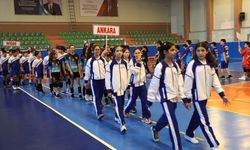 Okul Sporları Küçükler Voleybol Grup Müsabakaları, Nevşehir'de başladı