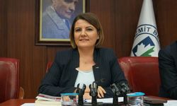 İzmit'te mevcut başkan Fatma Kaplan Hürriyet adaylıktan çekildi