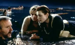 Titanic filmindeki kapı, rekor fiyata alıcı buldu