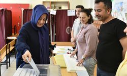 11. Cumhurbaşkanı Abdullah Gül, oyunu Beykoz'da kullandı