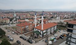 Çubuk’ta depremde hasar gören cami yeniden yapılarak ibadete açıldı