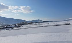 Erciyes Dağı'na kar yağdı