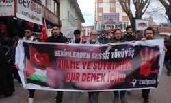 Eskişehir'de hekimler ve sağlık çalışanları Gazze'ye destek yürüyüşü yaptı