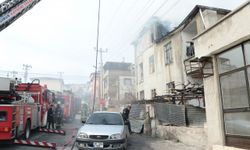 Kayseri'de binanın çatı katında çıkan yangında 1 kişi dumandan etkilendi