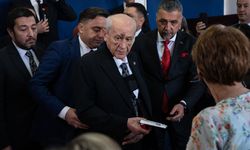 MHP Genel Başkanı Bahçeli, Anıttepe Ortaokulu'nda oyunu kullandı: