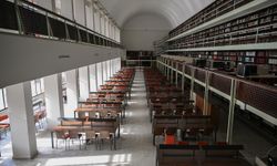 Türkiye'nin entelektüel hayatına önemli katkılar sunan İstanbul Üniversitesi Edebiyat Fakültesi 154 yaşında