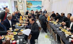 Ulaş Kaymakamı Zafer, muhtarlarla iftarda bir araya geldi