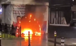 Zafer Partisi'nin seçim çadırı ateşe verildi