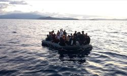 İzmir'de 35 düzensiz göçmen kurtarıldı