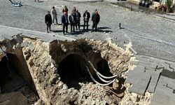 CHP'li Tanal, Mardin'in tarihi bölgesinde çöken yolun onarılmamasına tepki gösterdi