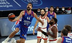 Anadolu Efes, Olympiakos'u 85-72 yendi