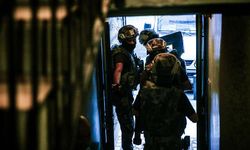 İzmir'de 'Abdullah Zeydan' operasyonu: Çok sayıda kişi gözaltına alındı