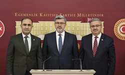 AK Parti'li Özkaya: "Afyonkarahisar Belediye Başkanı Köksal, liyakatli, ehliyetli çalışanları sürgün ediyor"