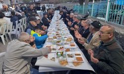 Beypazarı'nda mahalleliler iftar yemeğinde buluştu