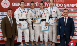 Çubuk Belediyesi judo takımı Kocaeli'de 2 madalya kazandı