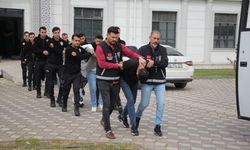 GÜNCELLEME - Kocaeli'de kahvehanede bir kişinin silahla öldürülmesine ilişkin 2 kişi tutuklandı