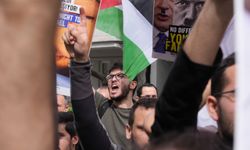 İsrail'in Gazze'ye saldırıları Almanya Başkonsolosluğu önünde protesto edildi