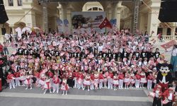 İstanbul'da belediyeler 23 Nisan'ı kutladı